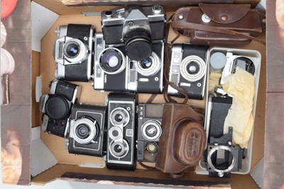 Lot 517 - A Tray of Cameras for Parts