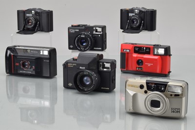 Lot 552 - A Group of Compact Cameras