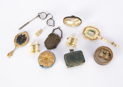 Lot 1309 - Fashion doll accessories