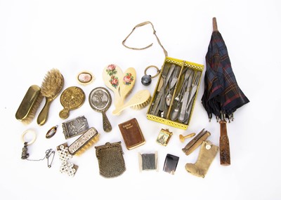 Lot 1321 - Larger doll accessories