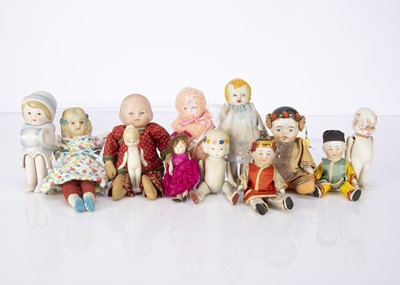 Lot 1419 - Various small dolls