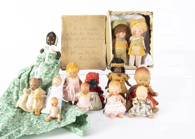 Lot 1420 - Small composition babies