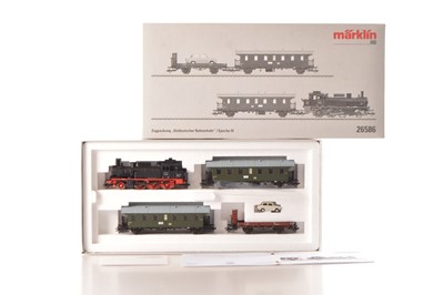 Lot 411 - Marklin HO Gauge East German Commuter Train Pack