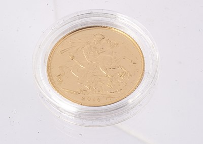 Lot 14 - An Elizabeth II full gold sovereign
