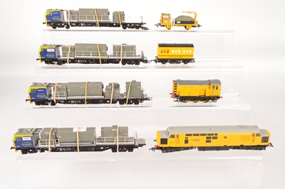 Lot 80 - Bachmann Hornby 00 gauge Departmental rolling stock  (8)