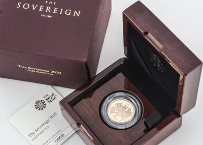 Lot 41 - A Royal Mint Elizabeth II gold proof full sovereign
