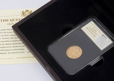 Lot 44 - A George V full gold sovereign
