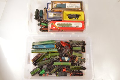 Lot 282 - Hornby  Mainline Lima Bachmann 00 gauge assorted Locomotives and components  (23)