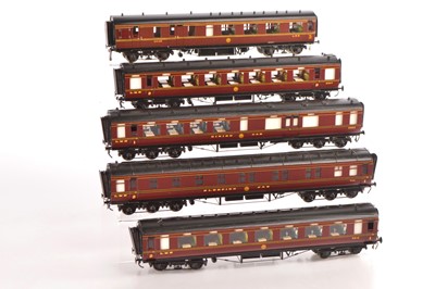 Lot 479 - Kit/Scratch Built 0 Gauge group of LMS Passenger coaches (5)