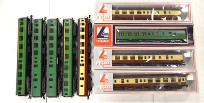 Lot 530 - Lima 0 gauge Mark 1 coaches (9)