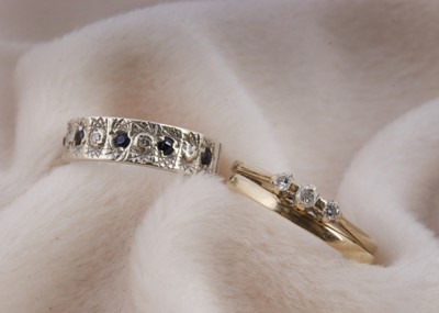 Lot 146 - Three gold rings