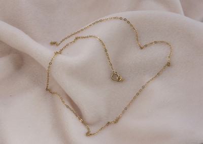 Lot 159 - An 18ct gold oval link necklace