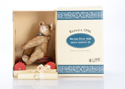 Lot 4 - A Steiff limited edition Record Petsy 1928 replica teddy bear