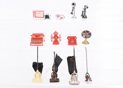 Lot 181 - Dolls’ house technology
