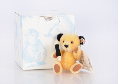 Lot 356 - A Steiff limited edition Sooty ornament