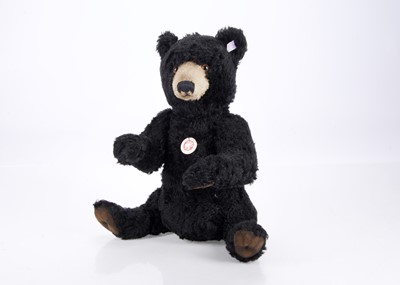 Lot 378 - A Steiff limited edition Winnipeg teddy bear