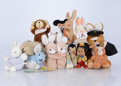 Lot 571 - A selection of manufactured soft toys