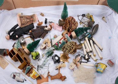Lot 666 - Various dolls’ house chattels from the Margaret Towner collection