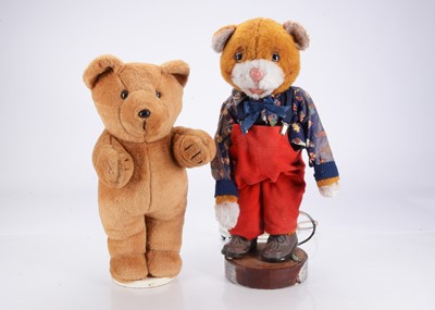Lot 674 - A mechanical shop display teddy bear