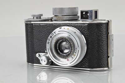 Lot 19 - A Robot I Camera