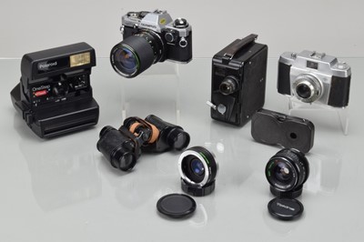 Lot 117 - A Mixed Group of Cameras