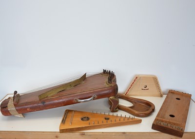 Lot 736 - Psaltery / Lyre Harp plus