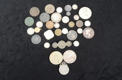 Lot 51 - A small group of mixed British and world coinage