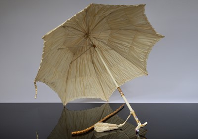 Lot 163 - A nice Dresden porcelain mounted parasol