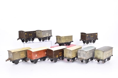 Lot 268 - Hornby 0 Gauge litho No 0 Vans