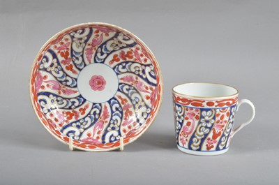 Lot 37 - A late 18th century Worcester 'Queen Charlotte' pattern tea cup and saucer