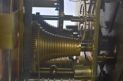 Lot 11 - A George III period striking bracket clock by Eardley Norton