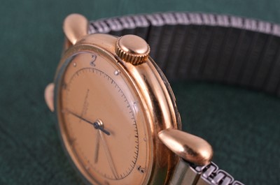 Lot 121 - A 1940s Vacheron & Constantin 18ct gold cased manual wind wristwatch head
