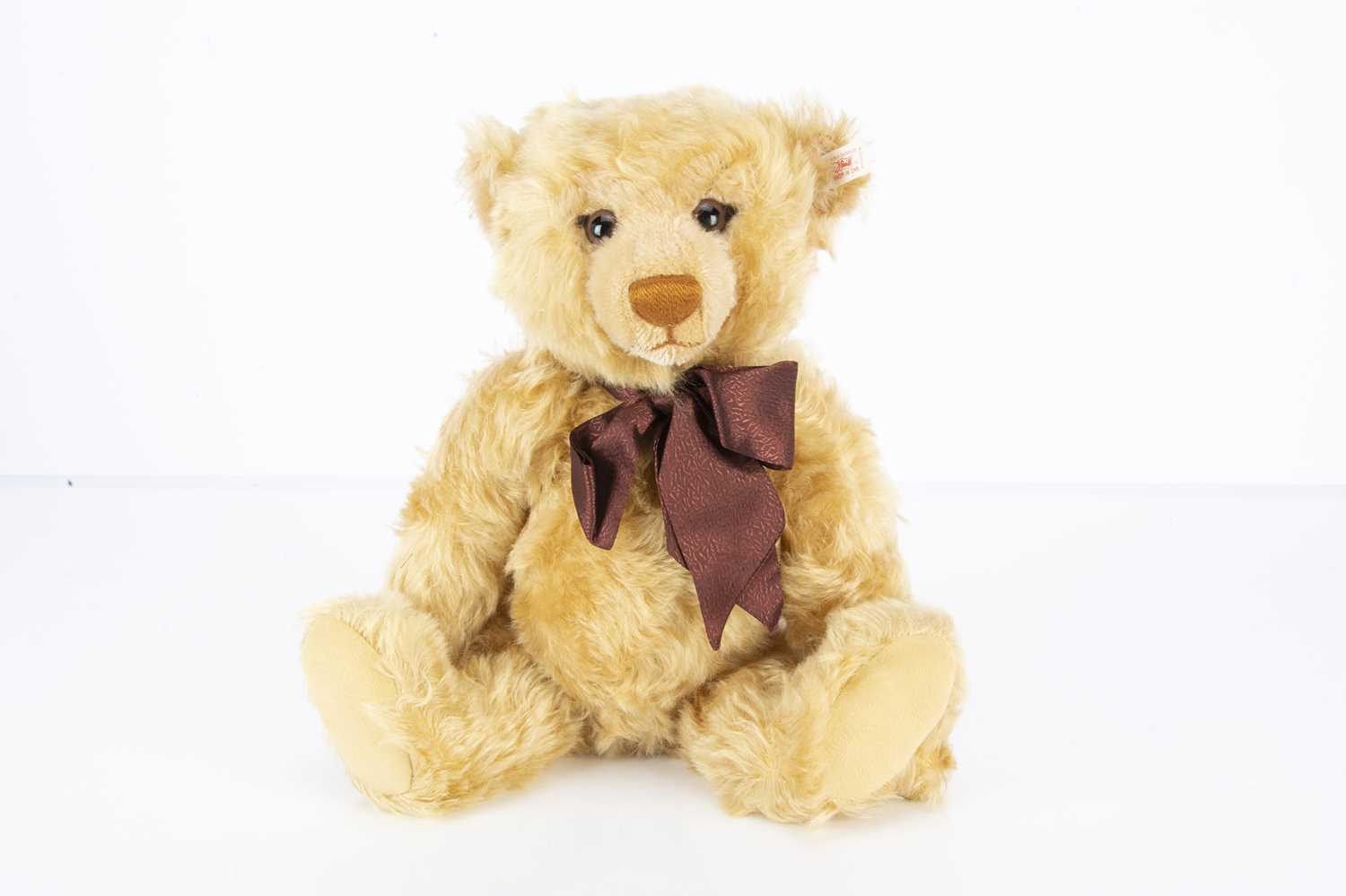 Lot 4 - A Steiff Year 2000 Teddy Bear Blond 43
