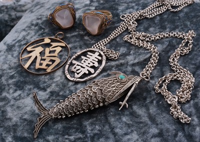 Lot 74 - A collection of Chinese silver jewels