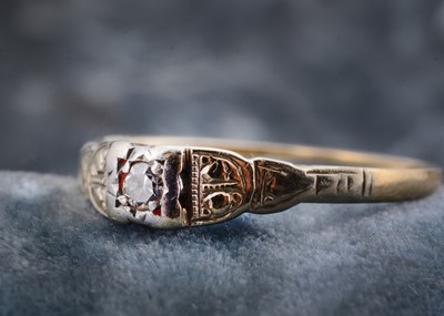 Lot 83 - An 18ct gold and platinum set dress ring