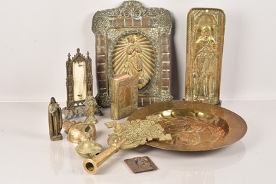 Lot 209 - An assortment of Religious metalware