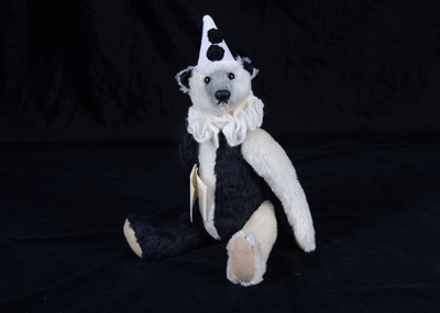 Lot 45 - A Flying Horse Original Designs ‘Tippo’ artist clown teddy bear by Carol Ann Zawadzki