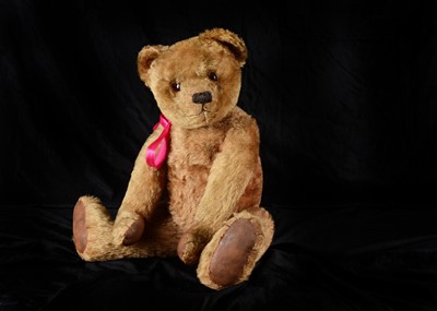 Lot 109 - A large 1930/40s Farnell teddy bear