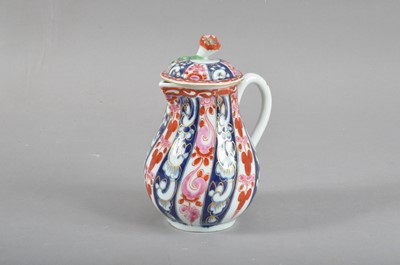 Lot 40 - A late 18th century Worcester 'Queen Charlotte' pattern sparrow beak jug and cover