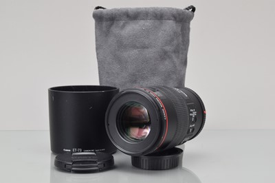 Lot 313 - A Canon EF Macro 100mm f/2.8 L IS USM Lens