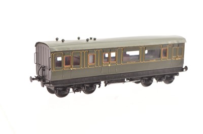 Lot 166 - A Lawrence Scale Models 00 Gauge SR olive green short 8-wheel bogie First Class Saloon Coach No 7912