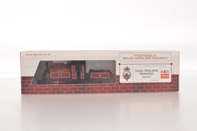 Lot 104 - Kato/Peco OO-9 Gauge Steam Locomotive and Tender