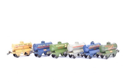 Lot 101 - Hornby 0 Gauge unboxed various Petroleum Tank wagons