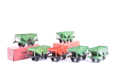Lot 103 - Hornby 0 Gauge  SR and other Hopper wagons
