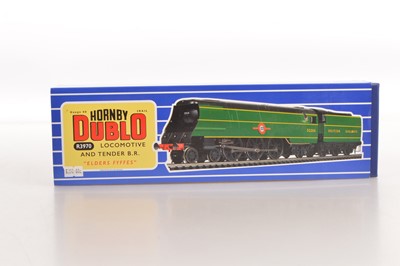 Lot 209 - Hornby (China) Hornby-Dublo Special Edition R3970 BR green Merchant Navy Class  35016 'Elders Fyffes' Locomotive and Tender