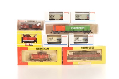 Lot 414 - HO Gauge German Diesel Locomotives and Freight Stock (9)