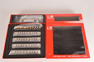 Lot 472 - Rivarossi German HO Gauge Streamline Steam Locomotive and Henschel Wegman Coach Pack (2)