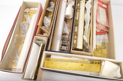 Lot 609 - Acme/ Oakville and other manufacturers 0 Gauge Finescale mixed group of GWR rolling stock Kits (7)