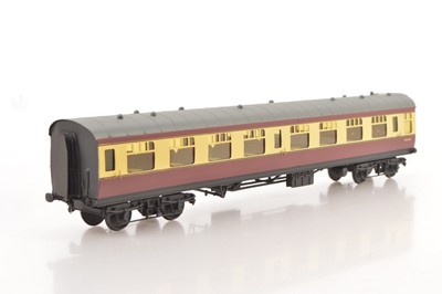 Lot 611 - 0 Gauge Finescale BR Mk1 Crimson & Cream Open second Passenger coach