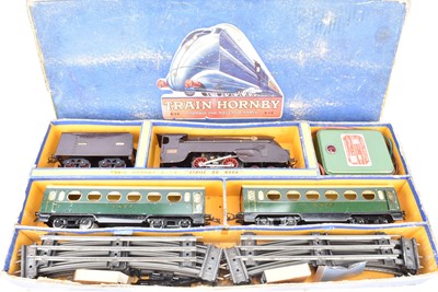 Lot 156 - French Hornby 0 Gauge Electric 4-1E SNCF Passenger Train Set